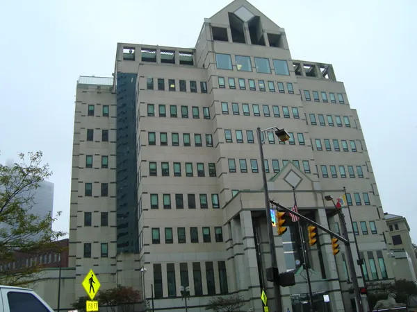 One Killed in West Columbus Shooting as Detectives Seek Witnesses and Clarify Circumstances Overnight